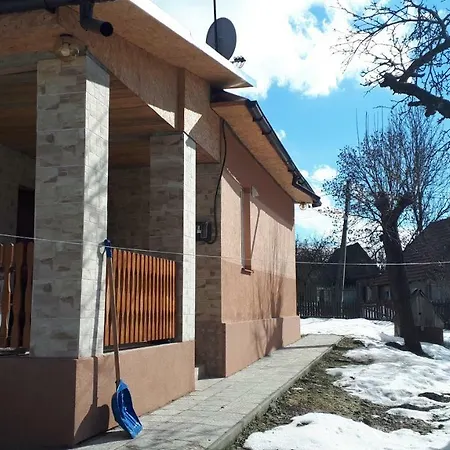 у виталика Lodge Pilipets