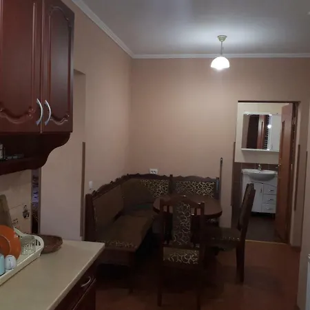у виталика Lodge